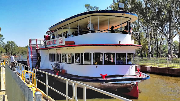 riverboat cruise mildura